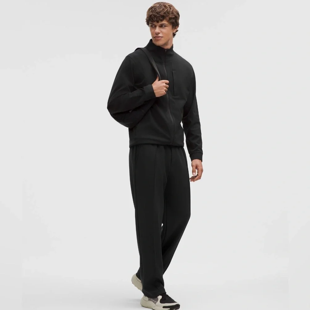 Lululemon Men’s “Sojourn” Jacket (M) *NEW FOR FALL/WINTER*